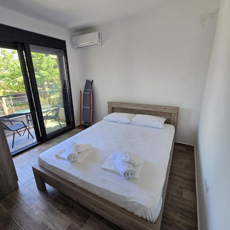 Arumba - One-Bedroom Apartment - 14