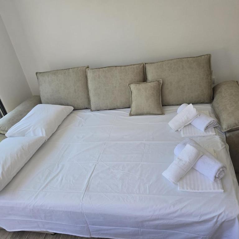 Arumba - One-Bedroom Apartment - 13