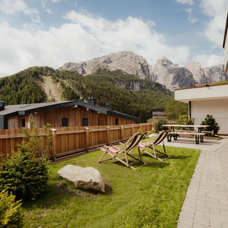 ELMA Corvara - Deluxe-Apartment mit 2 Schlafzimmern und Gartenblick - 1