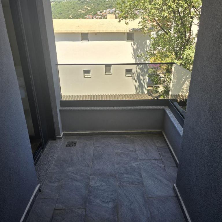 Arumba - One-Bedroom Apartment - 15