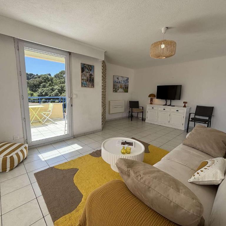 CA150-051 Appartement Rooftop vue mer et terrasse 3 pièces 4 à 6 personnes Cavalaire sur mer - Appartement 2 Chambres avec Terrasse et Vue sur la Mer - 10