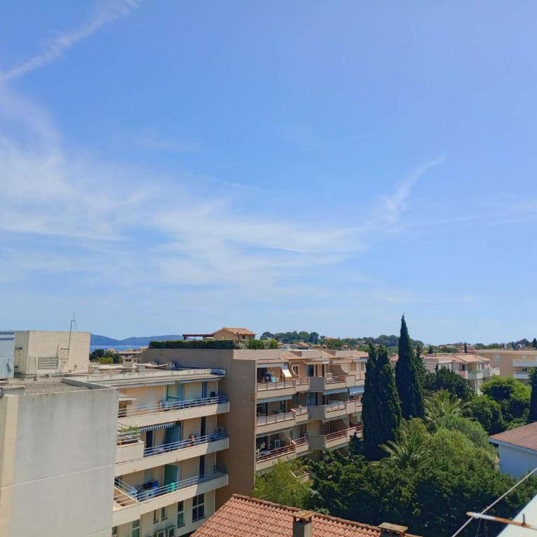 CA150-051 Appartement Rooftop vue mer et terrasse 3 pièces 4 à 6 personnes Cavalaire sur mer - Appartement 2 Chambres avec Terrasse et Vue sur la Mer - 23