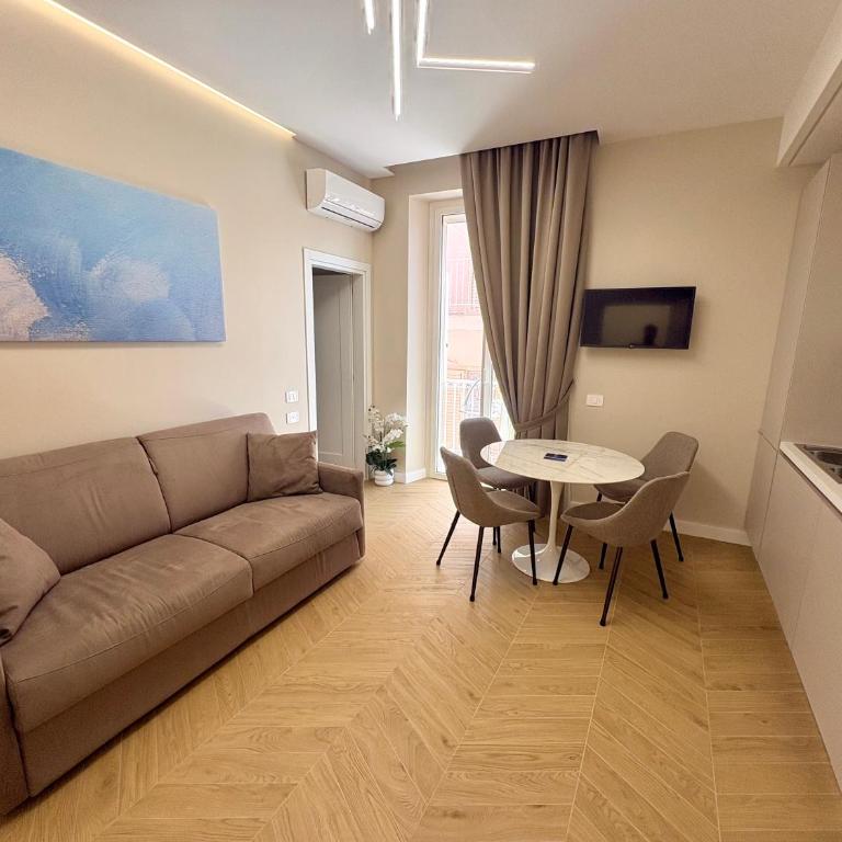 Live in Gaeta - Deluxe One-Bedroom Apartment with City View - 5