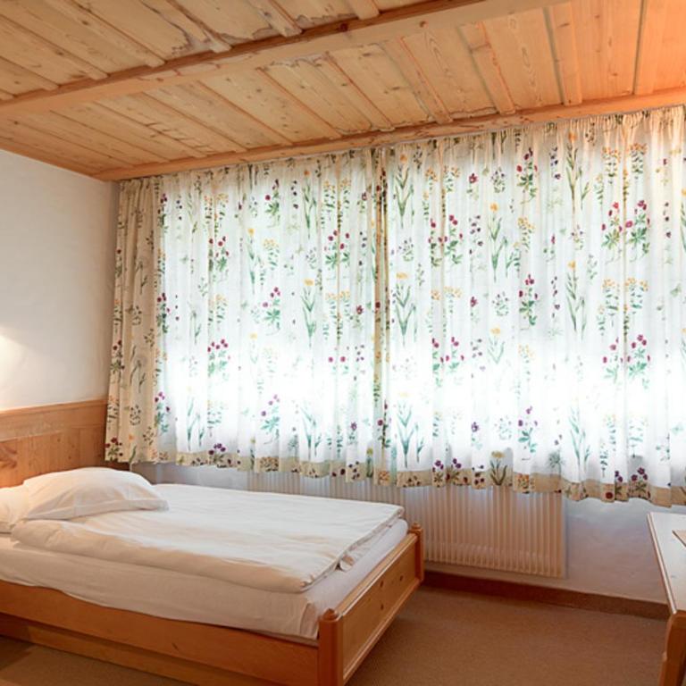 Hotel Etrier - Petite Chambre Lits Jumeaux - 1