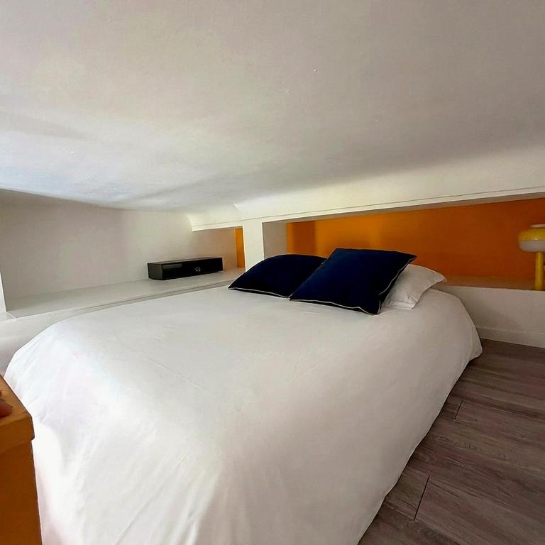 Studio Mezzanine Rénové - Centre Nice, 3 min Gare - Appartement 1 Chambre - 2