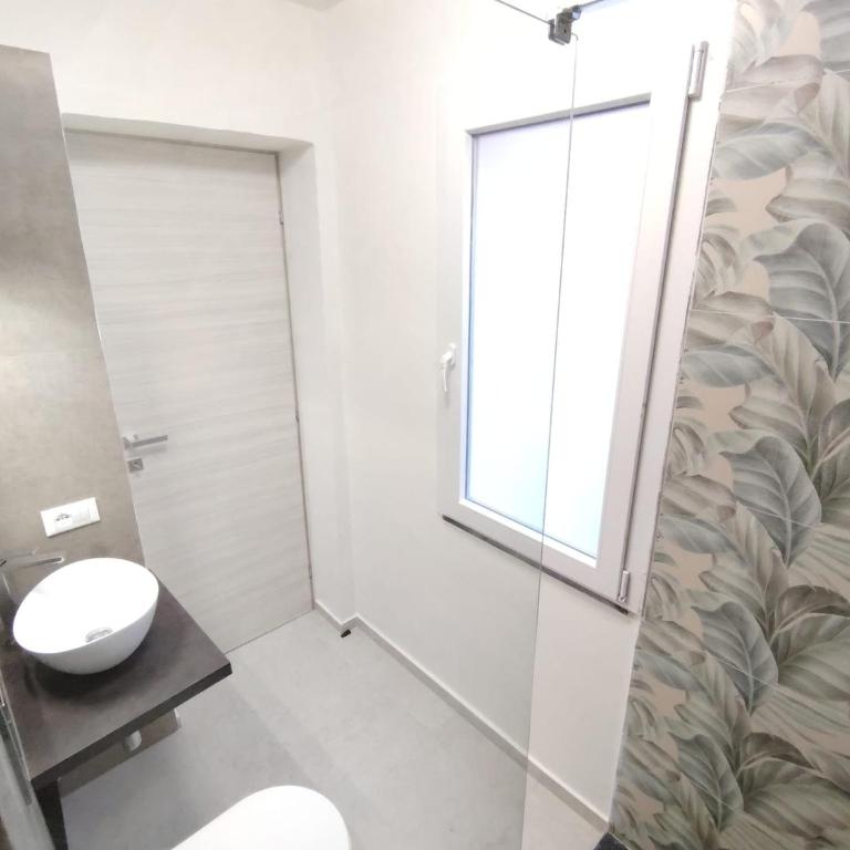 Cuore di Aci - Camera Matrimoniale Deluxe (2 Adulti + 1 Bambino) - 8