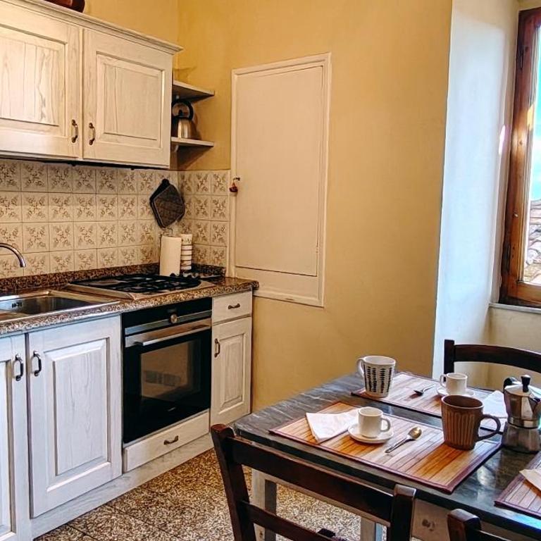 Casa Becci Central Large & Sunlit Historical Flat - Appartamento con 3 Camere da Letto - 5