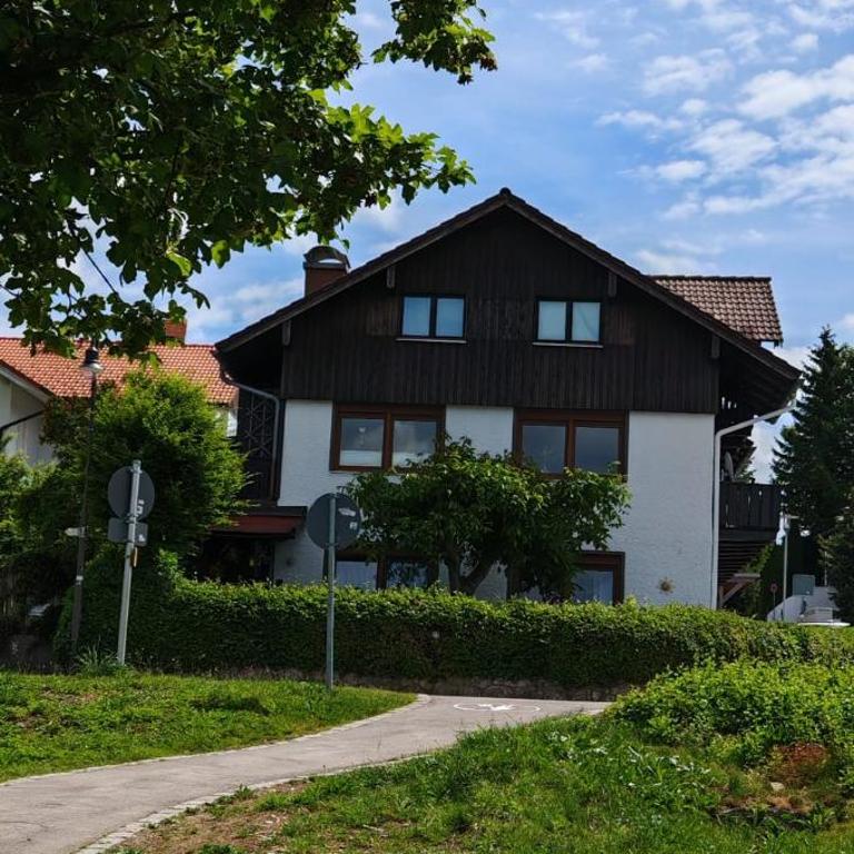 Direkt am Hopfensee- große Ferienwohnung - Apartment mit 1 Schlafzimmer - 37