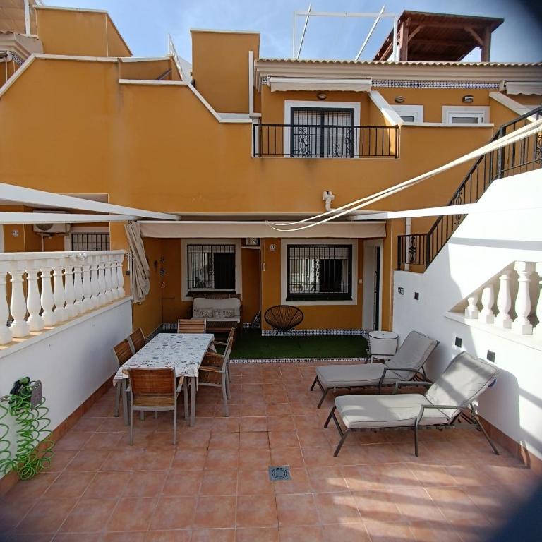 Apartamento Terraza Arenales del Sol - Two-Bedroom Apartment - 3