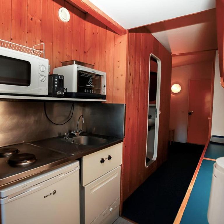 Studio confortable au ski avec balcon - FR-1-346-505 - Studio - 12