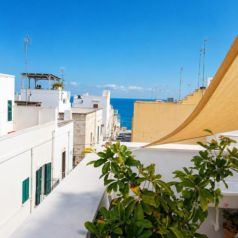 Casa Viola -Locazione Breve - Appartamento con Balcone e Vista Mare - 58