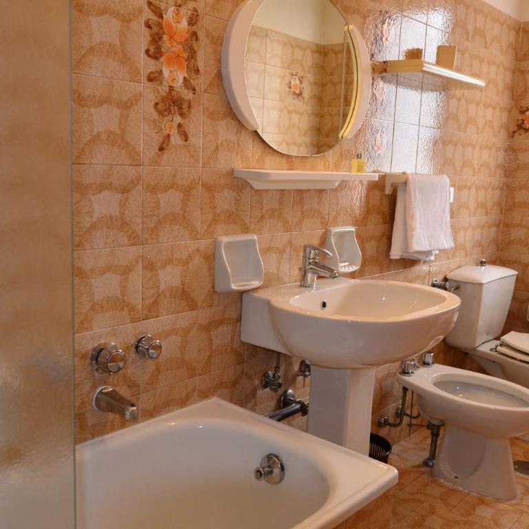 Residence Orchidea - Standard One-Bedroom Apartment - 13