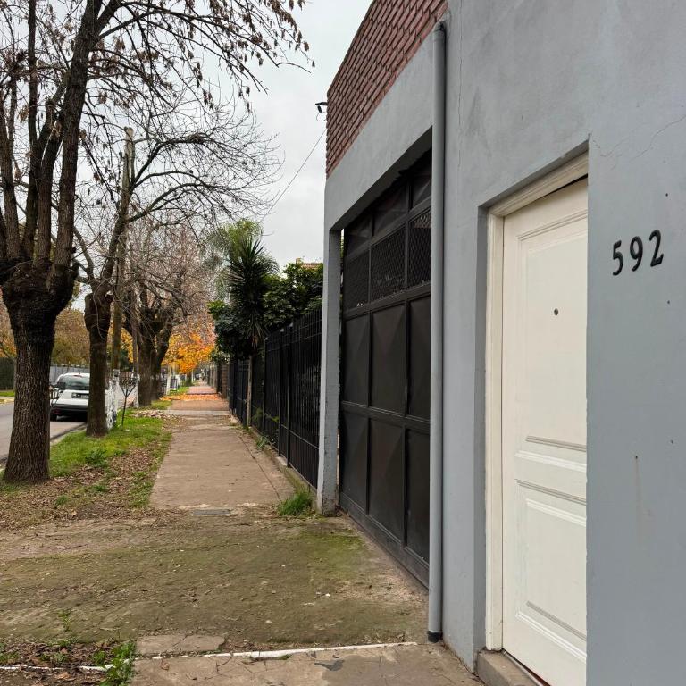 Departamento cercano al centro de Ezeiza - Apartamento de 1 dormitorio - 5