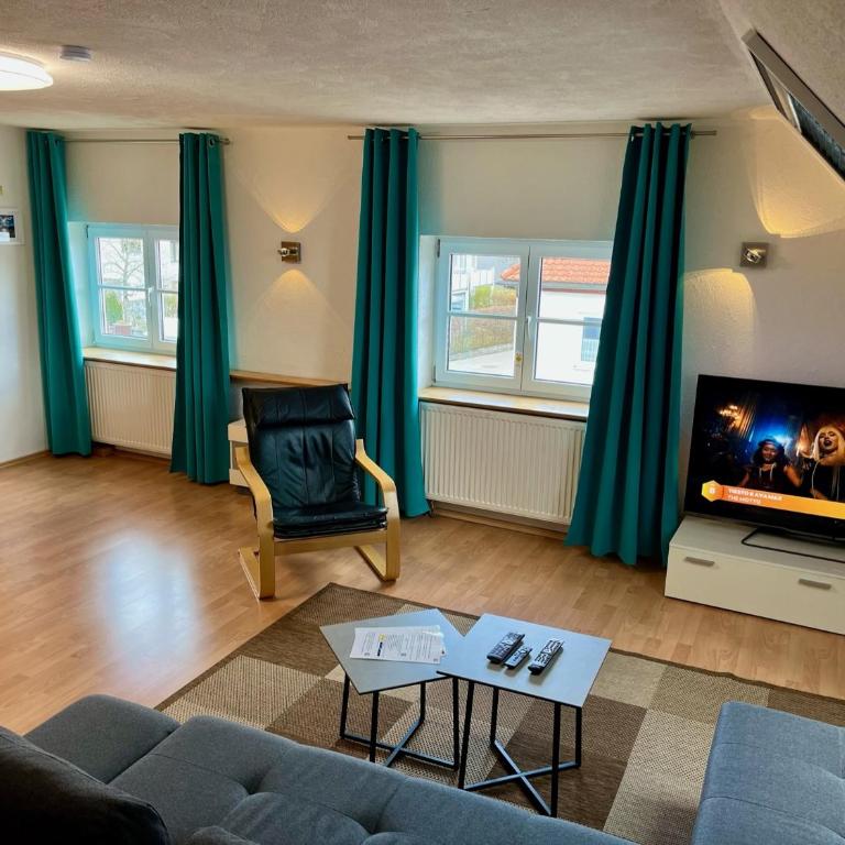 FeWo HoLiDay MAIsoNETTE Allgäu - Apartment mit 2 Schlafzimmern - 1