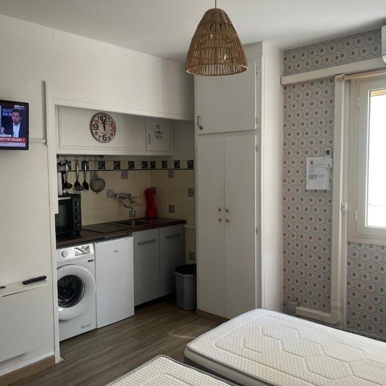 Charmant studio climatisé au 1er étage en centre ville - Appartement 1 Chambre - 5