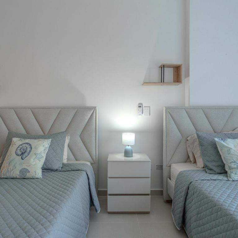 Moderno Apto de Lujo con Balcon Cerca del Mar con 2Hab - Two-Bedroom Apartment - 10