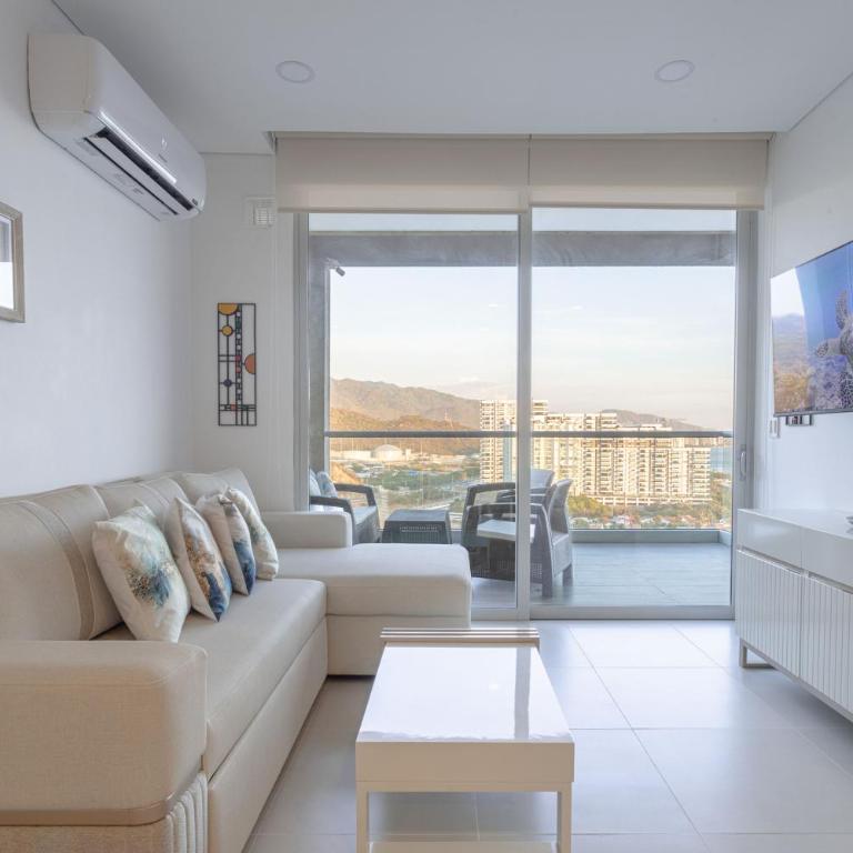 Moderno Apto de Lujo con Balcon Cerca del Mar con 2Hab - Two-Bedroom Apartment - 46