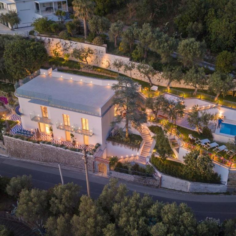 AMORE RENTALS - Villa Gisolfi - Villa con Piscina Privata - 1