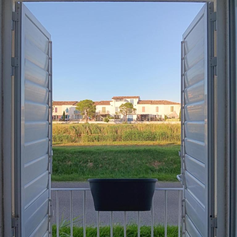 villa camargue - Three-Bedroom House - 3