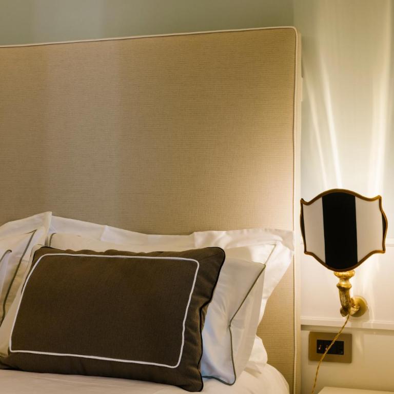 Palazzo Firenze Luxury Rooms - Junior Suite - 4
