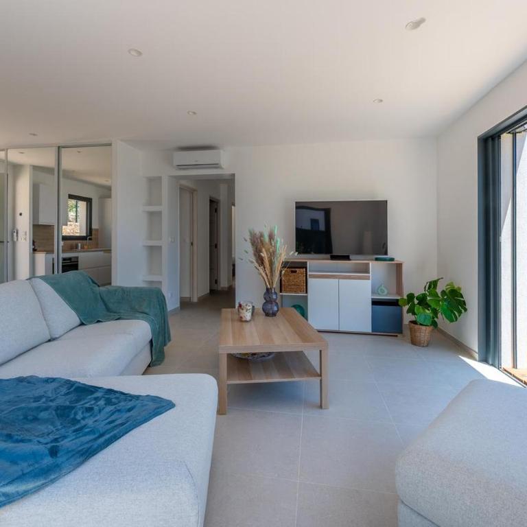 Villa MAU, contemporary sea view in Les Issambres - Villa 3 Chambres - 8