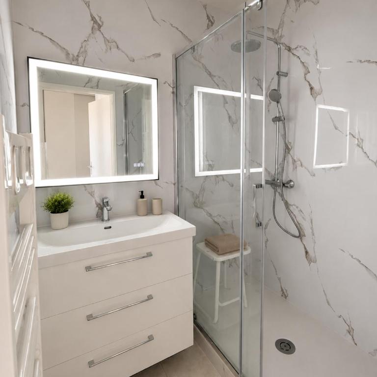 T3 moderne à 5 minutes du centre - Apartment mit 2 Schlafzimmern - 3