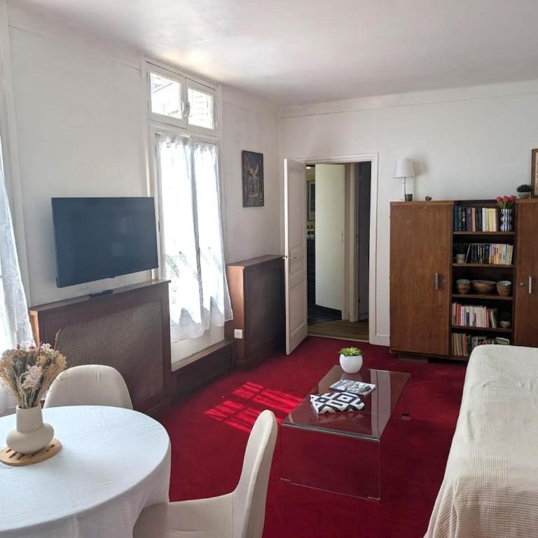 Paris 7th arrondissement - Champ de Mars, quiet, 4 guests - Two-Bedroom Apartment - 5