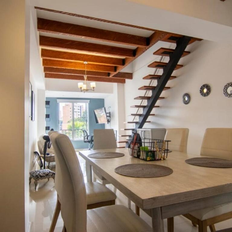 Duplex con AC en Laureles - Two-Bedroom Apartment - 16