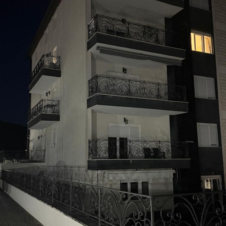 Swimming pool apartment - One-Bedroom Apartment - 2