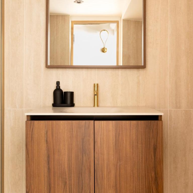 Cosy Appt 1BR AC Opera - Two-Bedroom Apartment - 6