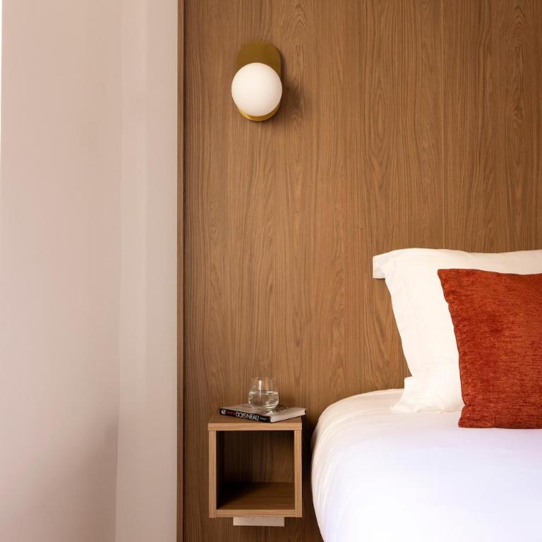 Cosy Appt 1BR AC Opera - Two-Bedroom Apartment - 12