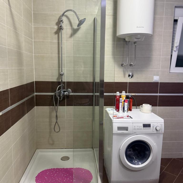 Swimming pool apartment - One-Bedroom Apartment - 18