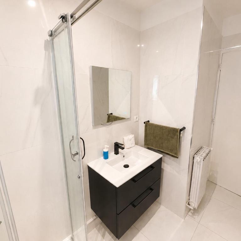 Résidence Rauba Capeu - Appartement - Vue sur Mer - 13
