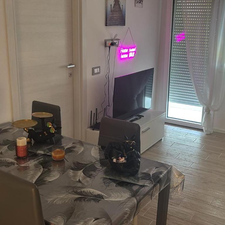 Home sweet home 1 - Two-Bedroom Apartment - 1