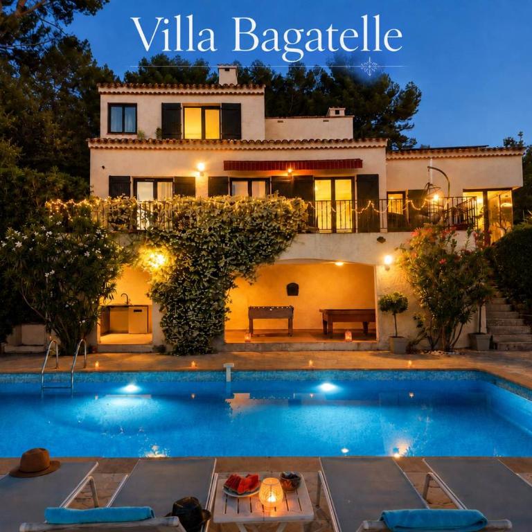 Luxury Getaway - Modern Villa with pool and AC - Villa - 4