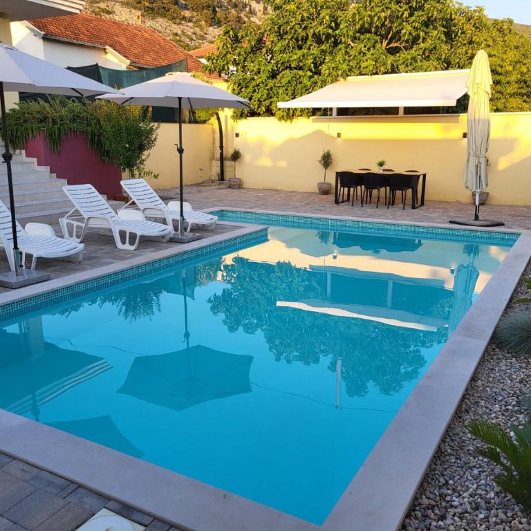 Villa Bona - Private Pool Oasis - Two-Bedroom Villa - 13
