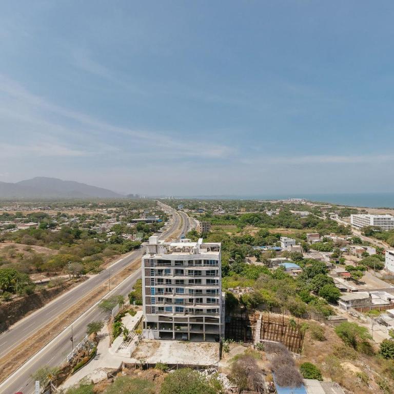 U-GO Terraz Santa Marta | Beach, Pool and Coworking - Apartment with Balcony - 10