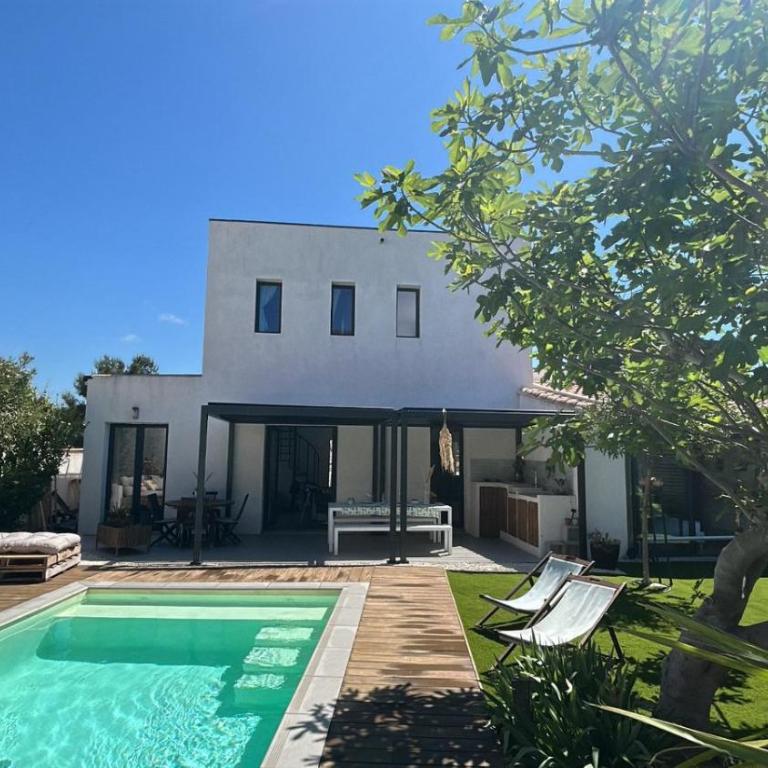 Sea View Villa - Rooftop - Pool - Sea within walking distance - Carro - Villa - 6