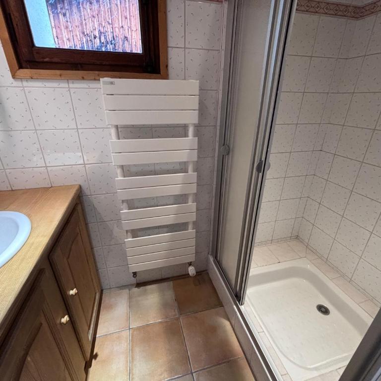 Les deux Chambres Chez Marion 6 personnes - Camera Familiare con Doccia - 9