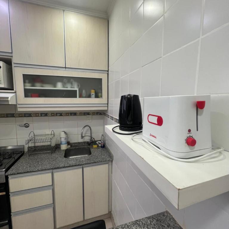 Amplio y completo 2 ambientes en Belgrano - One-Bedroom Apartment - 12