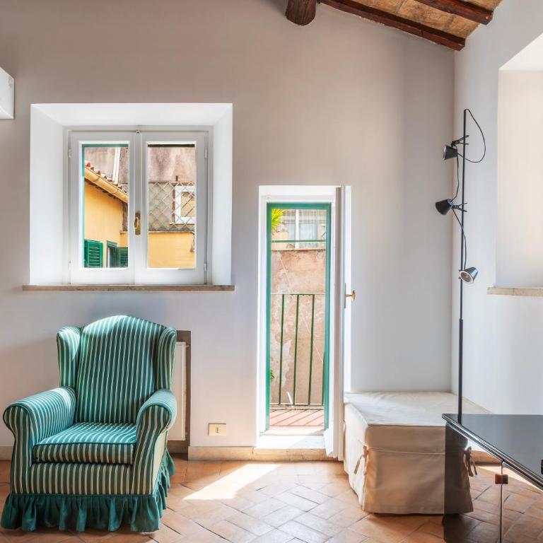 Crociferi 15 - FromHometoRome - Appartamento con 1 Camera da Letto - 16