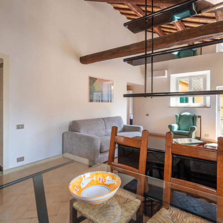 Crociferi 15 - FromHometoRome - Appartamento con 1 Camera da Letto - 30