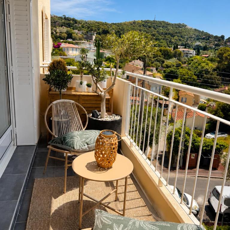 Beautiful 4 rooms - 2 km from downtown Cannes - Appartamento con 3 Camere da Letto - Piano Alto - 3