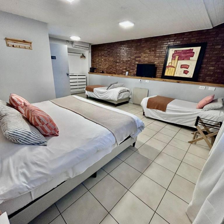 Casa Reconquista - Habitación Familiar con baño - 14