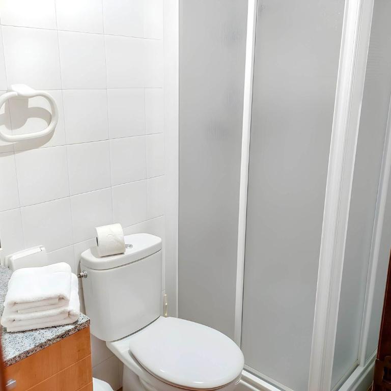 Apartamento Tranquilo facil aparcamiento solo alquilamos a familias y parejas - Appartement - 8