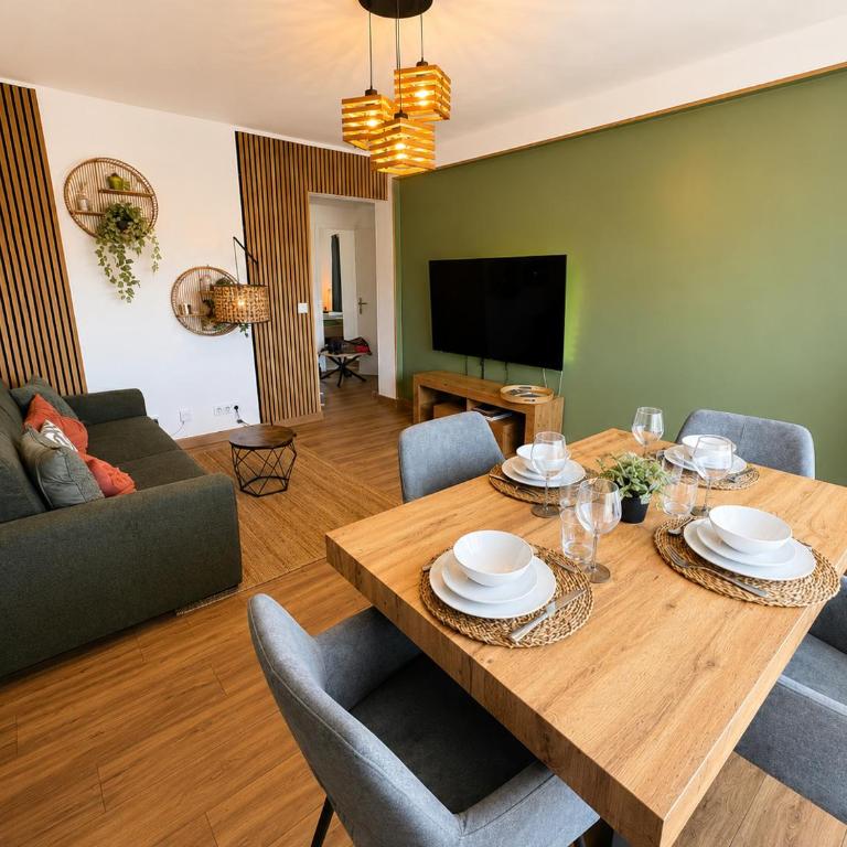 Beautiful 4 rooms - 2 km from downtown Cannes - Appartamento con 3 Camere da Letto - Piano Alto - 2