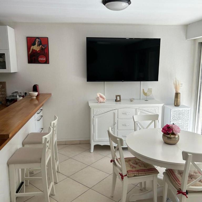Duplex 75m2, Plage de sable fin à 1 min à pied - Two-Bedroom Apartment - 25