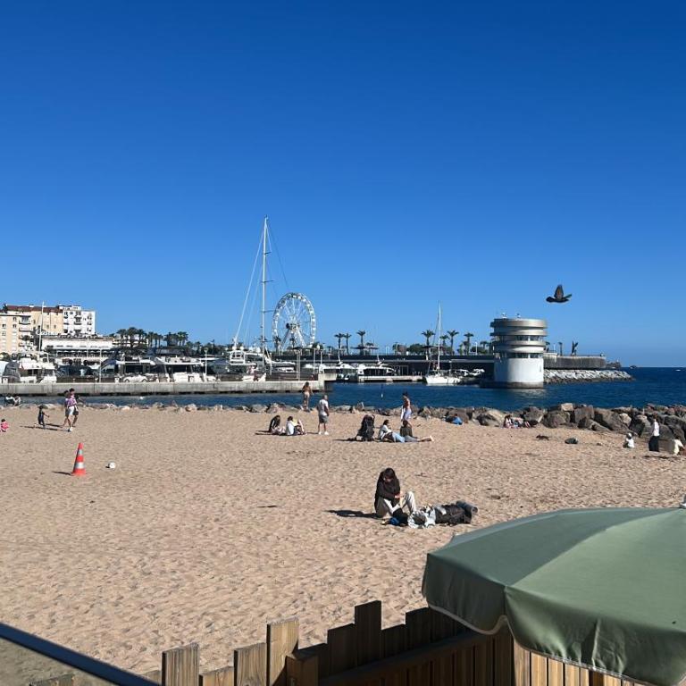 Duplex 75m2, Plage de sable fin à 1 min à pied - Two-Bedroom Apartment - 1