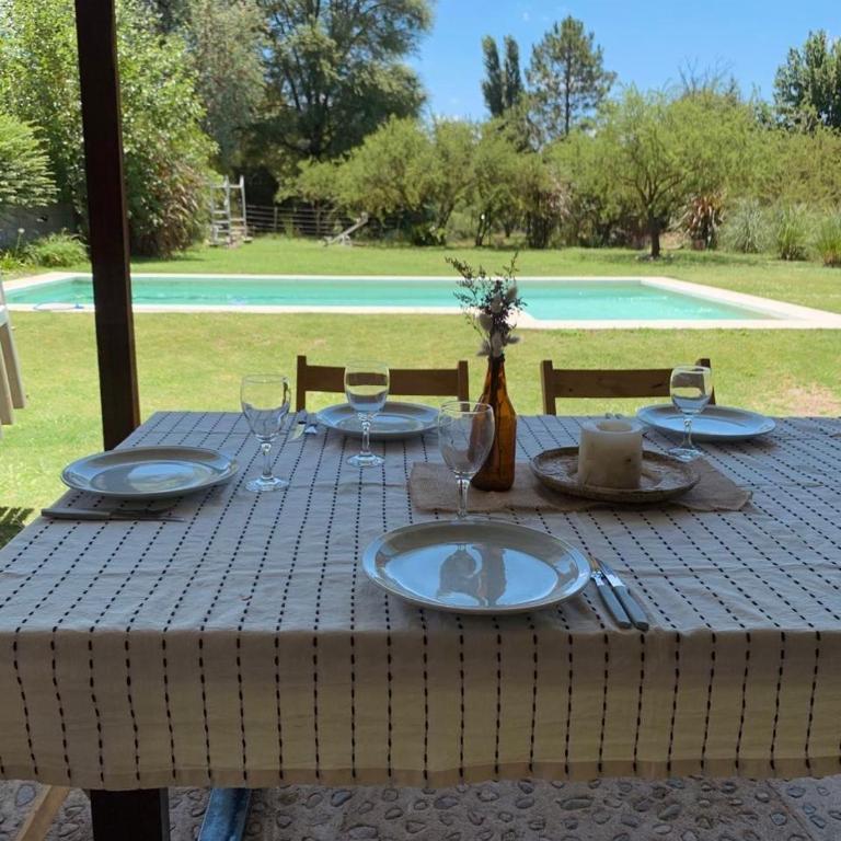 La Casita de la Granja, Casa con Pileta Y Gran Parque - Two-Bedroom House - 3