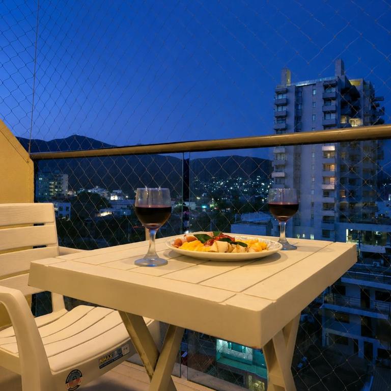 Modern studio with balcony, pool & coworking space - Apartamento de 1 dormitorio - 32